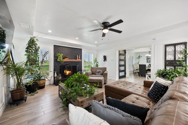 1301 Davis Lane, Terrell, TX 75160