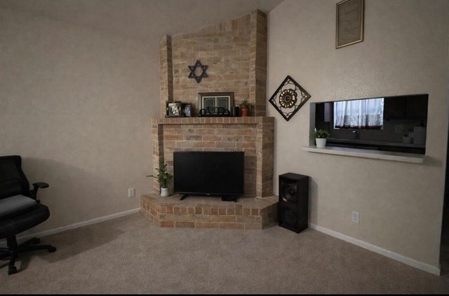 2102 Snowdrop Lane, Houston, TX 77067