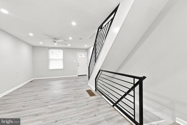2010 S ALDEN ST, Philadelphia, PA 19143