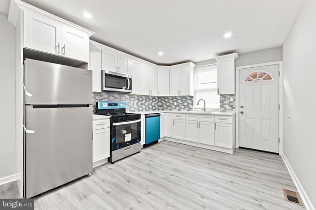 2010 S ALDEN ST, Philadelphia, PA 19143