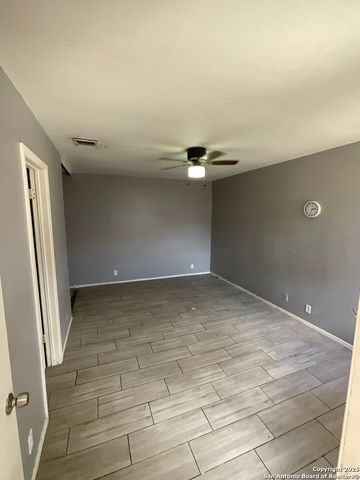 7919 Broadwick, San Antonio, TX 78239
