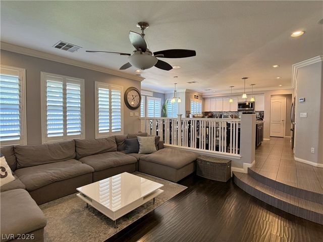 7132 Diving Petrels Place, North Las Vegas, NV 89084