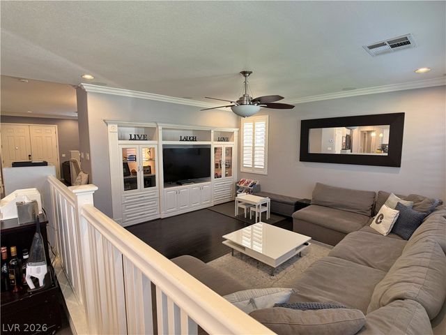 7132 Diving Petrels Place, North Las Vegas, NV 89084