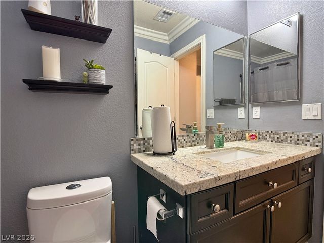 7132 Diving Petrels Place, North Las Vegas, NV 89084
