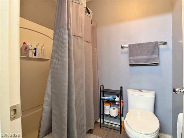 7132 Diving Petrels Place, North Las Vegas, NV 89084