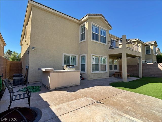 7132 Diving Petrels Place, North Las Vegas, NV 89084