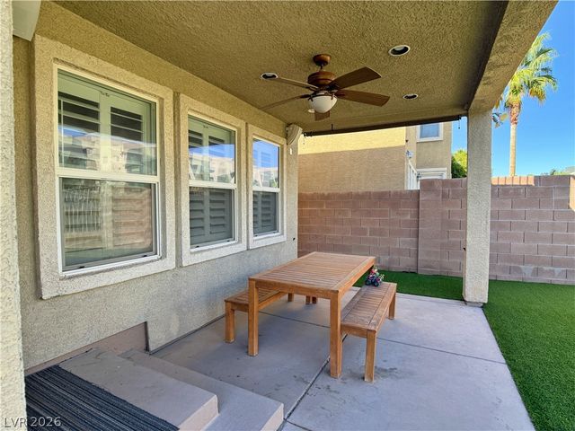 7132 Diving Petrels Place, North Las Vegas, NV 89084