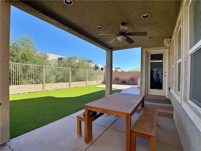 7132 Diving Petrels Place, North Las Vegas, NV 89084