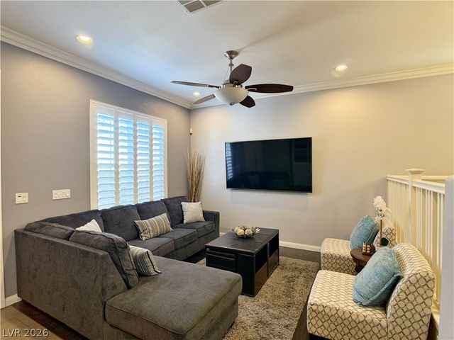 7132 Diving Petrels Place, North Las Vegas, NV 89084