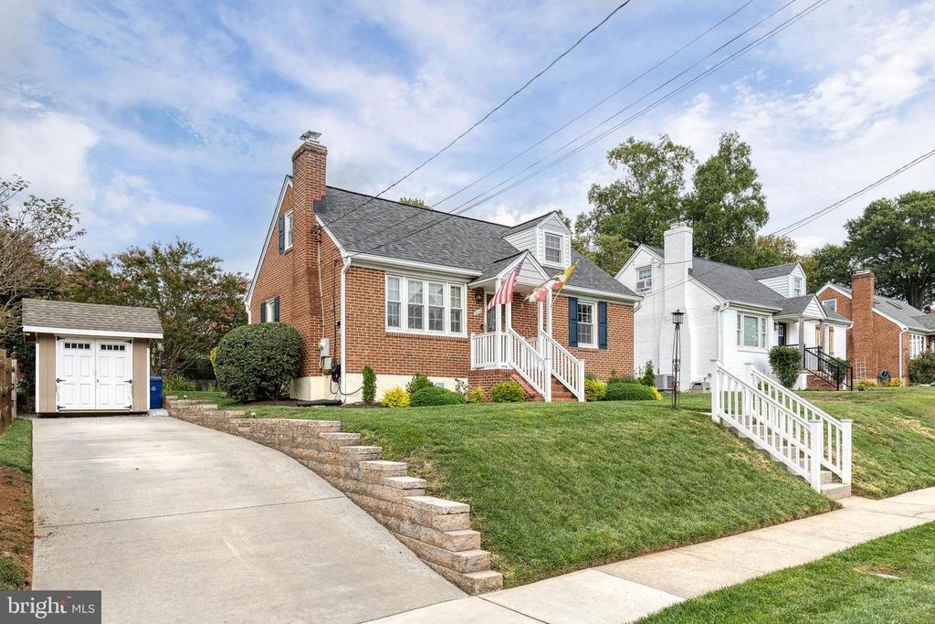 2018 ROCKWELL AVE, Catonsville, MD 21228