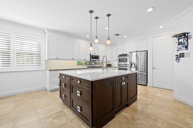 5580 NE Trieste Terrace, Boca Raton, FL 33487