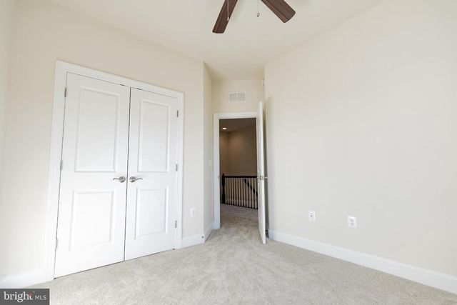 15318 LINVILLE CREEK DR, Haymarket, VA 20169