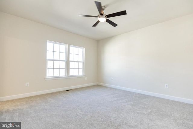 15318 LINVILLE CREEK DR, Haymarket, VA 20169