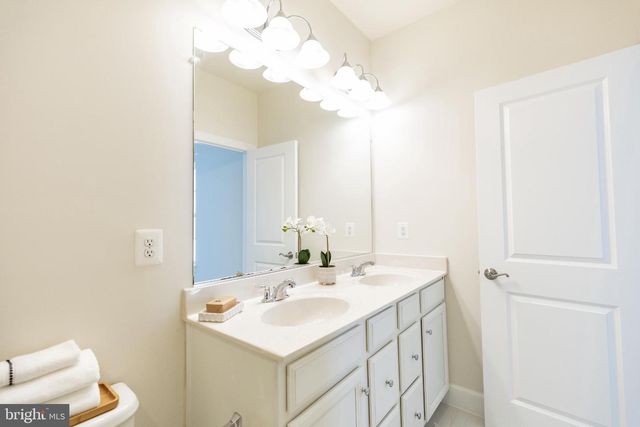 15318 LINVILLE CREEK DR, Haymarket, VA 20169