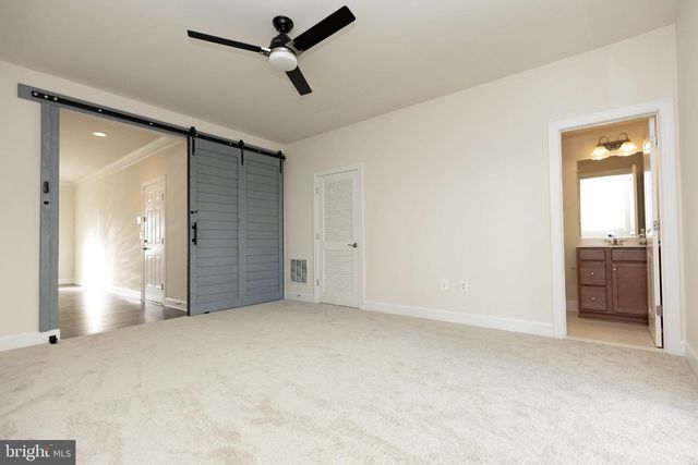 15318 LINVILLE CREEK DR, Haymarket, VA 20169