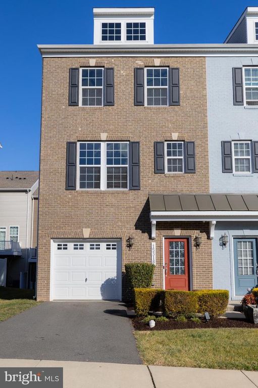 15318 LINVILLE CREEK DR, Haymarket, VA 20169