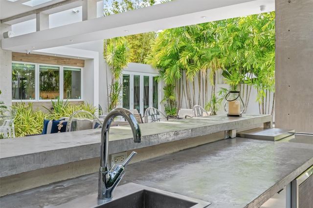 40 CALLE CAOBA, Guaynabo, PR 00966