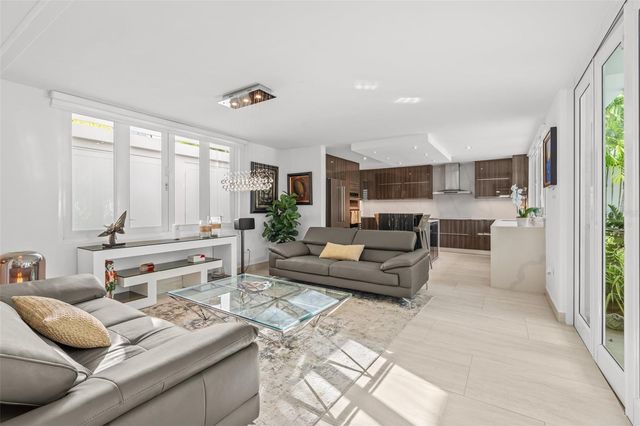 40 CALLE CAOBA, Guaynabo, PR 00966