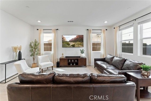 4010 Summer Way, Corona, CA 92883