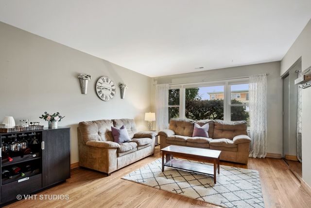 235 W Johnson Street 1B, Palatine, IL 60067