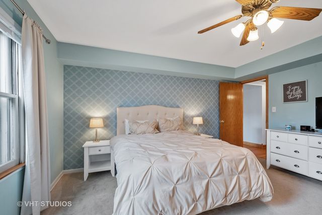 235 W Johnson Street 1B, Palatine, IL 60067