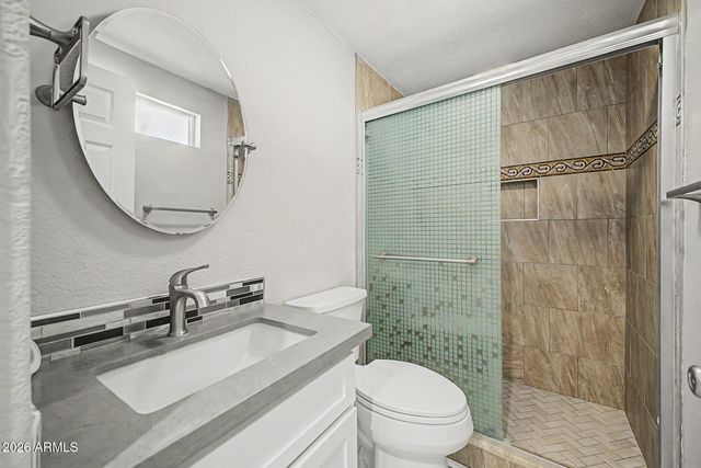 1221 N DYSART Road 27, Avondale, AZ 85323