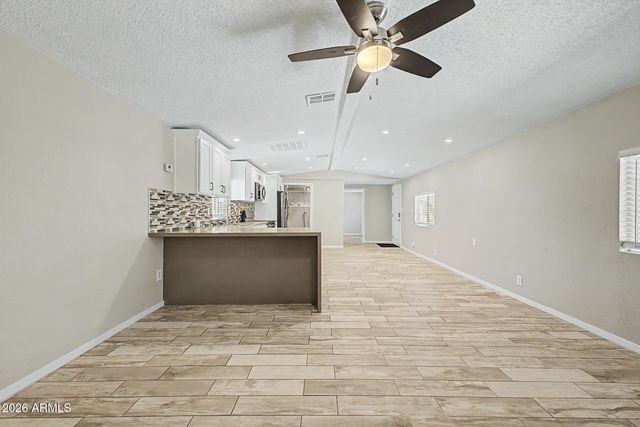 1221 N DYSART Road 27, Avondale, AZ 85323