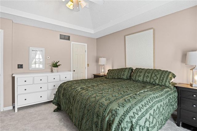 651 River Drive, Kansas City, KS 66111