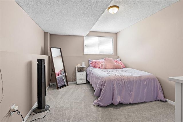 651 River Drive, Kansas City, KS 66111