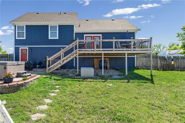 651 River Drive, Kansas City, KS 66111