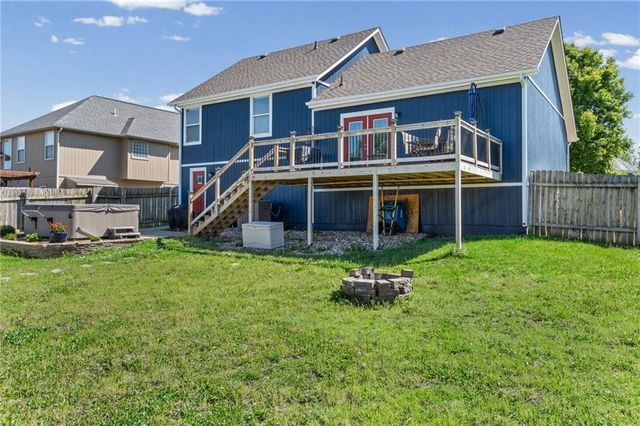 651 River Drive, Kansas City, KS 66111