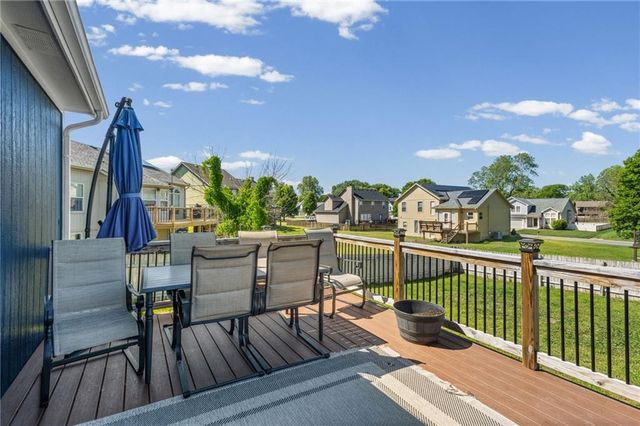 651 River Drive, Kansas City, KS 66111