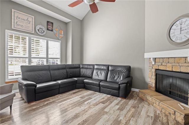 651 River Drive, Kansas City, KS 66111