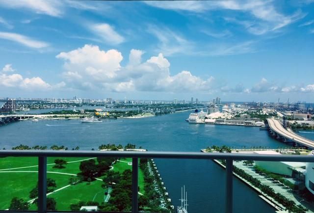 900 Biscayne Blvd 3207, Miami, FL 33132