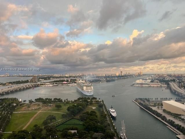 900 Biscayne Blvd 3207, Miami, FL 33132