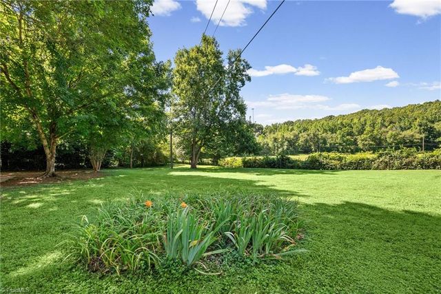 8750 Willowmede Drive, Lewisville, NC 27023