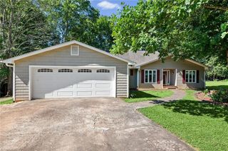 8750 Willowmede Drive, Lewisville, NC 27023