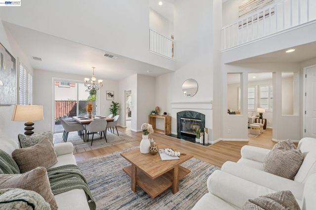 2628 Photinia Ct, Pleasanton, CA 94588