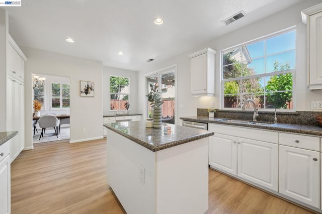 2628 Photinia Ct, Pleasanton, CA 94588