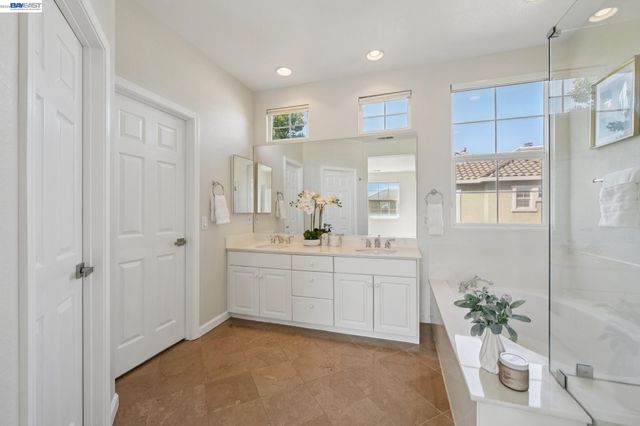 2628 Photinia Ct, Pleasanton, CA 94588