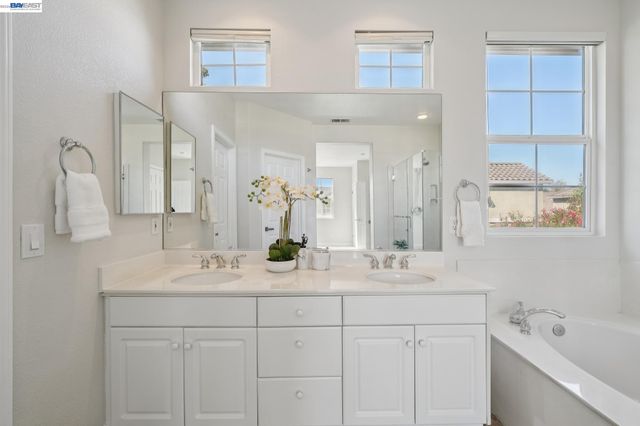 2628 Photinia Ct, Pleasanton, CA 94588