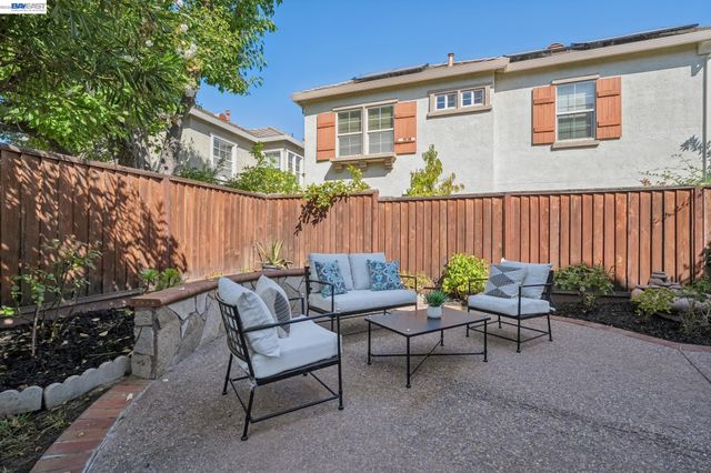 2628 Photinia Ct, Pleasanton, CA 94588