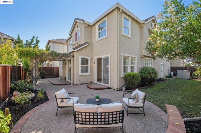 2628 Photinia Ct, Pleasanton, CA 94588