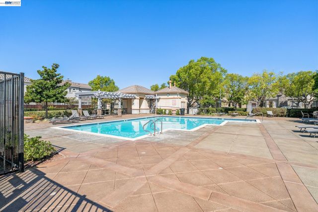 2628 Photinia Ct, Pleasanton, CA 94588