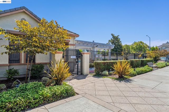 2628 Photinia Ct, Pleasanton, CA 94588