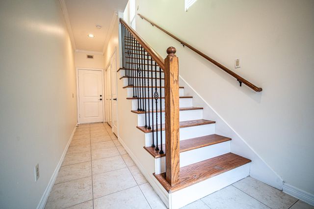 3119 Fairdale Oaks E, Houston, TX 77057