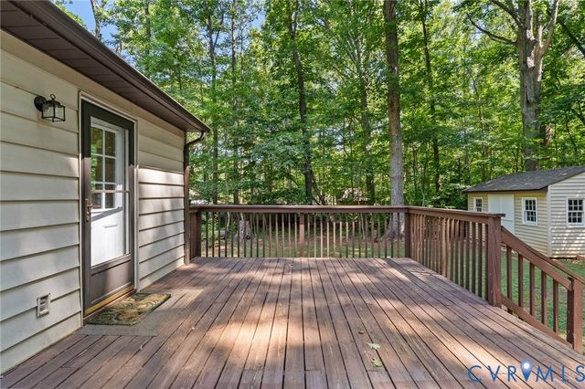 2448 Mountain View Rd, Powhatan, VA 23139