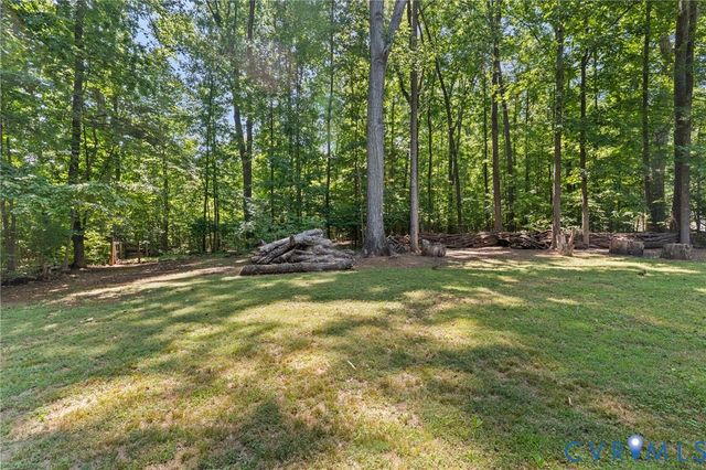 2448 Mountain View Rd, Powhatan, VA 23139