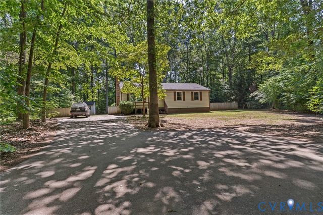 2448 Mountain View Rd, Powhatan, VA 23139