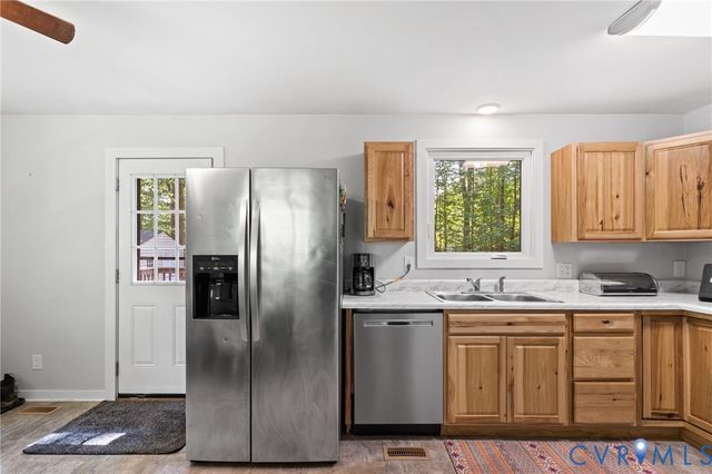 2448 Mountain View Rd, Powhatan, VA 23139